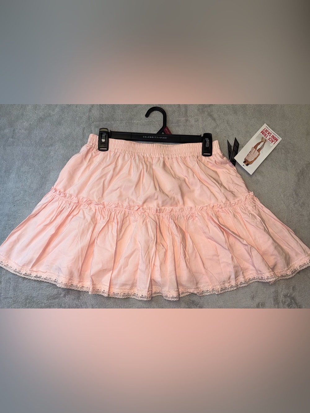 Celebrity Pink Light Pink Lace Trim Mini Skirt Size Small NWT